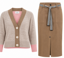 Load image into Gallery viewer, FOIL PLUSH LOVE PINK COMBO CARDIGAN STYLE 8476