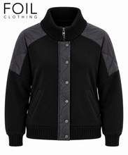 Load image into Gallery viewer, FOIL CITY CHIC JACKET BLACK STYLE 8744