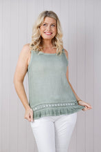 Load image into Gallery viewer, Goose Island Stonewash Top - Khaki
