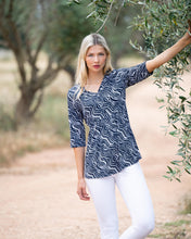 Load image into Gallery viewer, MARBLE 7413 TUNIC COLOUR 103 NAVY
