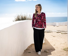 Load image into Gallery viewer, MARBLE FASHIONS 8021 PRINT SWEAT COL 126 FUCHSIA
