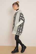 Load image into Gallery viewer, ALICE GEOMETRIC JUMPER - BLACK/CREAM
